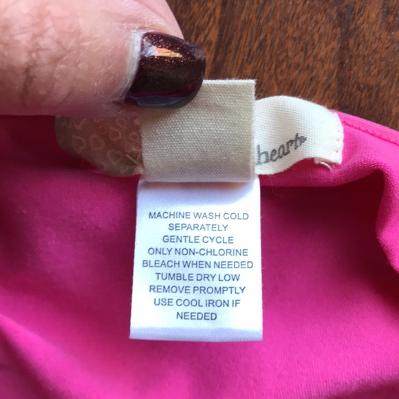 🌸🌸EUC Derek Heart Stretch Tank Top🌸🌸 - Picture 9 of 9